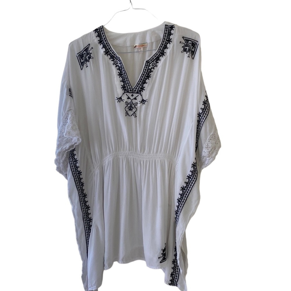 Rise & Bloom Printed self tie cover up Size S/P 100% Rayon Exclusive Decoration